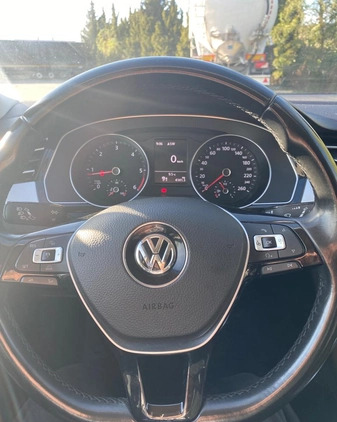 Volkswagen Passat cena 49500 przebieg: 254000, rok produkcji 2015 z Inowrocław małe 79